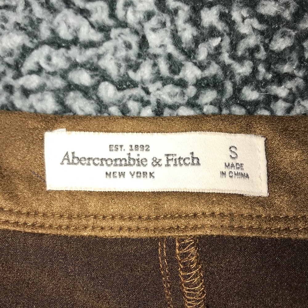 Abercrombie tan skirt! - Picture 2 of 4
